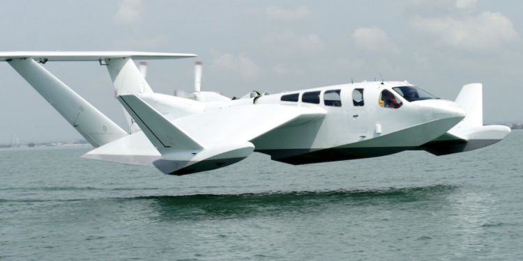 Circeo, arriva il ‘traghetto volante’ per raggiungere Ponza in 12 minuti VIDEO