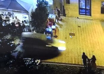 Notte di follia a Cisterna, giovane armato di coltello ferisce quattro vigili. Bloccato con lo spray urticante