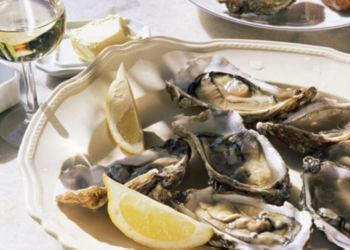 Cena di lusso al lido di Latina, poi scappano senza pagare