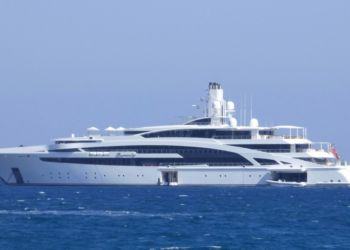 Mega yacht da 200 milioni di euro avvistato al Circeo