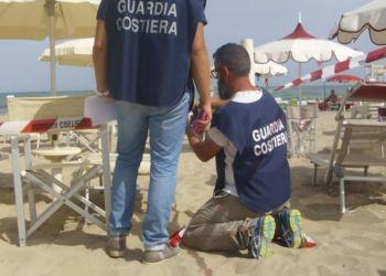 La Guardia Costiera sequestra un noto stabilimento balneare di Sabaudia