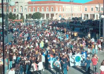 Sciopero per il clima, migliaia di studenti in piazza a Latina