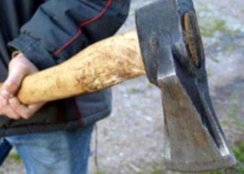 Minaccia il padre con un’ascia: arrestato 23enne a Sezze