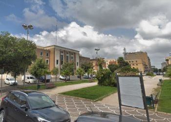 Noto medico aggredito davanti ad un bar in pieno centro a Latina