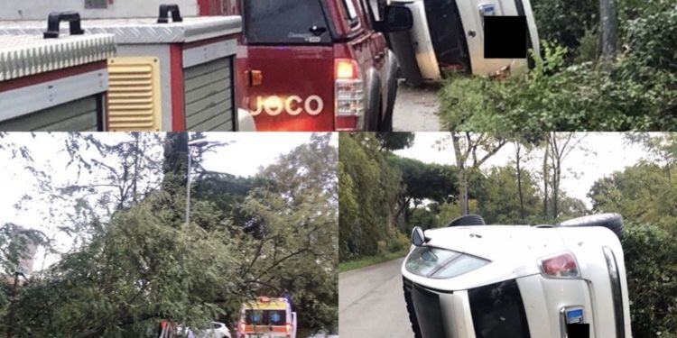 Latina: albero cade in strada, auto in corsa si ribalta. Feriti due ragazzi