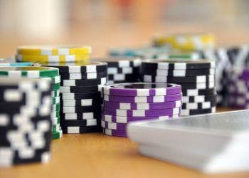 Oggi al casinò si gioca online… e live: scopriamo l’ultima novità hi-tech del gambling