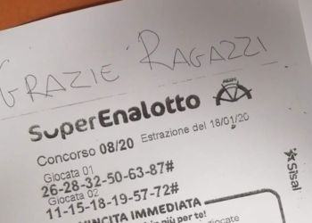 Pontinia, vince 114mila euro al Superenalotto e la ringrazia con un biglietto infilato sotto la saracinesca