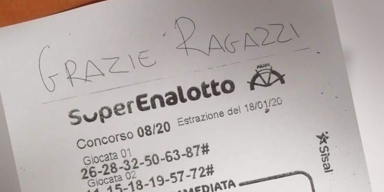 Pontinia, vince 114mila euro al Superenalotto e la ringrazia con un biglietto infilato sotto la saracinesca