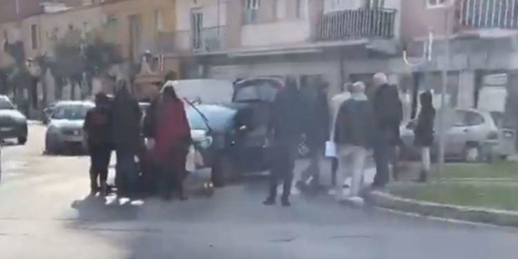 Latina, ragazza investita sulle strisce pedonali in via Carturan