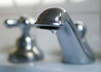 Niente acqua domani a Latina, Coletta chiude le scuole in anticipo