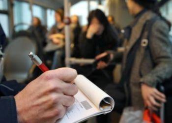 Sorpreso senza biglietto sul bus del Cotral, prende a botte il controllore