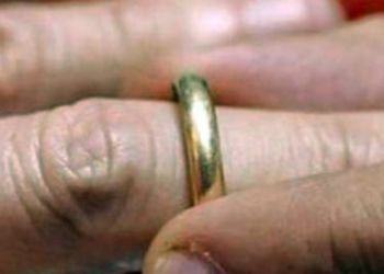 Latina, anziana derubata della fede nuziale mentre è ricoverata in ospedale