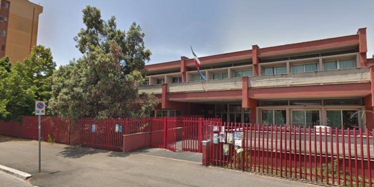 Latina, infiltrazioni nei locali mensa della scuola dell’infanzia di Piazza Moro