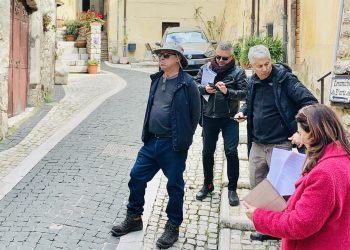 Il Coronavirus blocca le riprese della serie tv su Leonardo e la produzione viene dirottata a Sermoneta