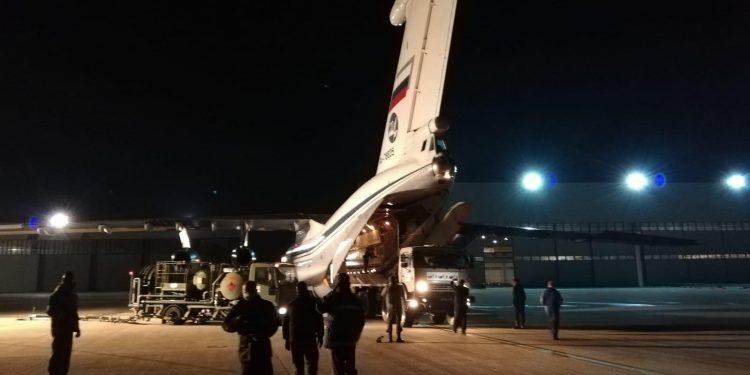 Rombi nella notte sui cieli di Latina: erano aerei cargo con aiuti medico-sanitari dalla Russia