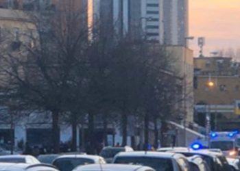 Latina, lite tra tossicodipendenti si trasforma in una maxi rissa: paura in piazza Santa Maria Goretti