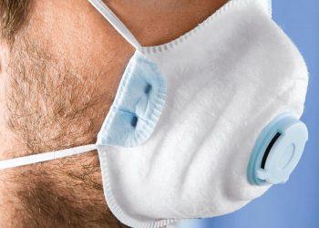 Latina, rapinatore assalta una farmacia con la mascherina sul viso. Arrestato 32enne