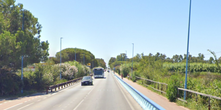 Stop a pedoni e bici: a Latina chiusi lungomare e pista ciclabile di via del Lido