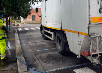 Avviata anche a Latina la pulizia straordinaria di strade e marciapiedi. Ecco dove