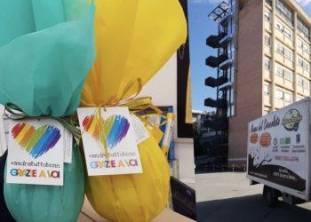 Antica Norba dona 300 uova di Pasqua all’ospedale Goretti di Latina: “Andrà tutto bene grazie a voi”