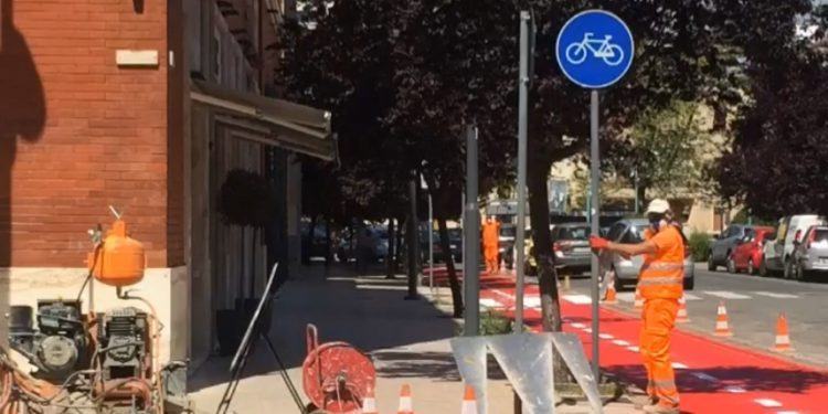 Vernice e monopattino elettrico a Latina: “Soluzioni costose quando basterebbe la bici e ciclabili provvisorie”