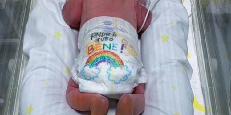 Latina, donna positiva al coronavirus partorisce al Goretti. È nato il piccolo Pier Mario