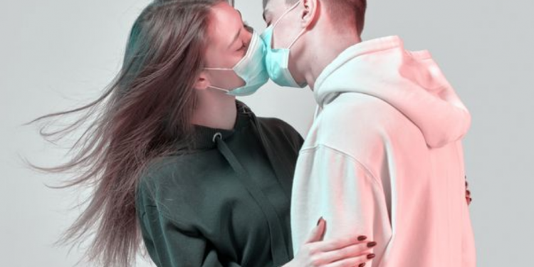 Fase 2, dal 4 maggio anche i fidanzati potranno incontrarsi