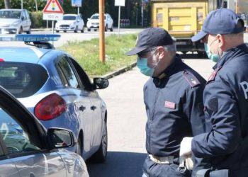 Latina, scappa al controllo anti-contagio ma viene fermato: in casa aveva 2 kg di droga. Arrestato 32enne del capoluogo