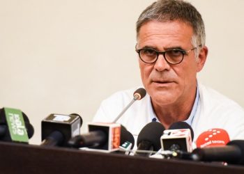 Zangrillo: “Il Covid clinicamente non esiste più, qualcuno terrorizza il Paese”