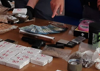 La Polizia trova 3 chili di hashish e 40mila euro in un negozio di Latina: arrestato 39enne