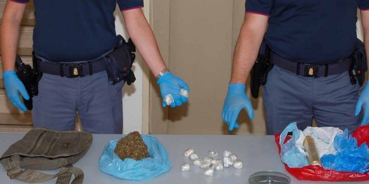 Spaccio di droga a Cisterna, la Polizia arresta un 34enne