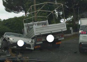 Incidente stradale su via Piccarello a Latina, due persone ferite VIDEO