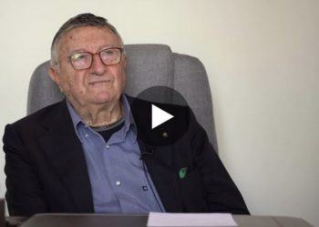 Covid, intervista al Prof. Tarro: “Le prospettive di utilizzo del vaccino non hanno ragion d’essere” VIDEO