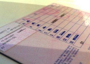 Latina, la denuncia di un lettore: “La mia odissea per ritirare la patente”