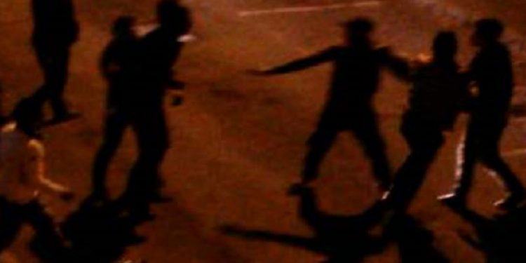 Violenta rissa in strada a Terracina: denunciate sette persone