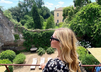 Chiara Ferragni “testimonial” delle bellezze pontine: dopo Ninfa visita Torrecchia Vecchia