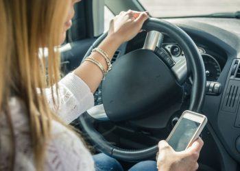 Senza cintura e con il telefono alla guida, multate 180 persone a Latina e provincia