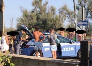 Giovane sorpreso a rubare sotto gli ombrelloni incustoditi al lido di Latina, arrestato