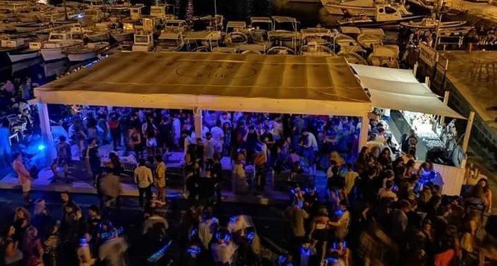 Blitz nella movida di Ponza, sequestrato il noto locale “Blue Moon”
