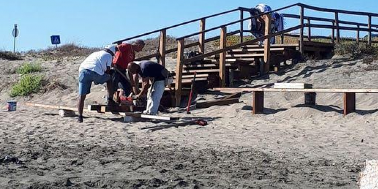 Latina, a fine estate arrivano gli interventi sulle passerelle al mare