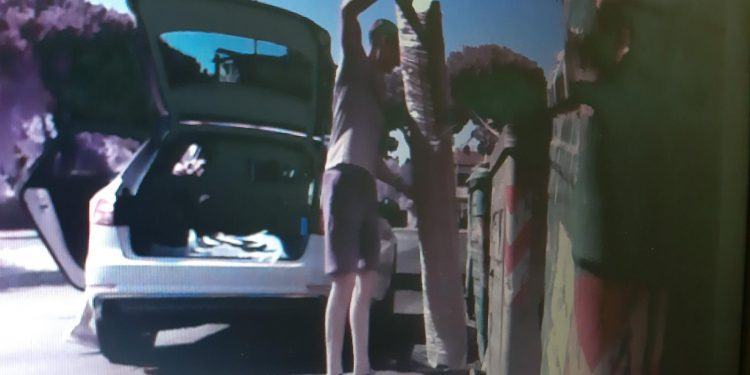 Le fototrappole “catturano” furbetti dei rifiuti a Latina: 400 multe FOTO