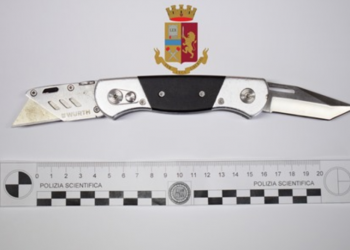 Entra in Commissariato a Cisterna con un coltello: denunciato