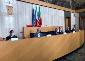 Vertice sull’emergenza Covid in provincia: a Latina arriva la chiusura anticipata dei locali