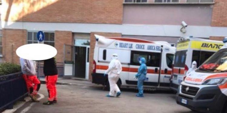 Posti esauriti al Goretti, coda di ambulanze da ore coi malati Covid VIDEO