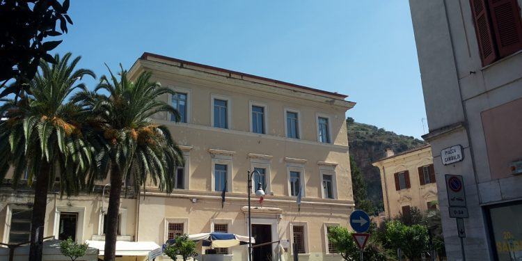 Terracina, andare a scuola in sicurezza. La “ricetta” della Dirigente Silvestre.