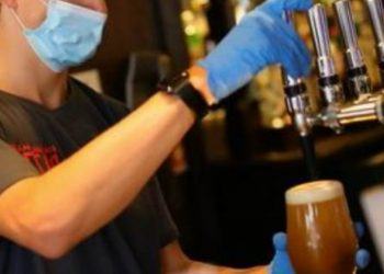 Covid, in arrivo il nuovo Dpcm: possibile chiusura anticipata per bar, pub e ristoranti