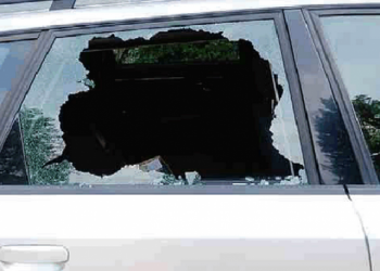 Latina, decine di auto saccheggiate alla Torre Pontina e alla Baccari: la polizia arresta un 54enne