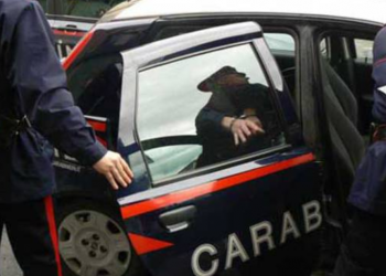 Cisterna, 40enne arrestato per spaccio di droga: denunciata la convivente