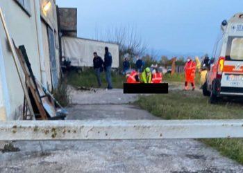 Latina, tentato furto in abitazione finisce in tragedia: ladro cade e muore