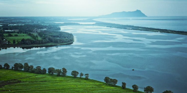Quest’estate sul lungomare di Latina arriva il ristorante sospeso nel cielo